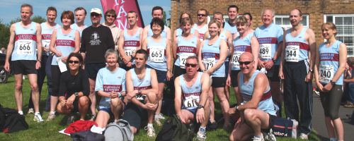 Farnham Runners group before start of 2009 Alton 10