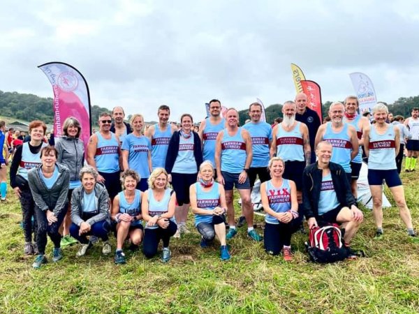 The Farnham Runners team before the start of the 2021 SXCL Folly Farm race
