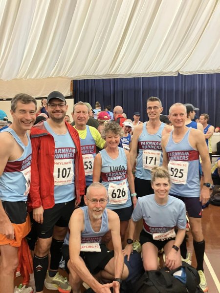 Farnam Runners contingent isdide keeping dry before the 2022 Hayling 10