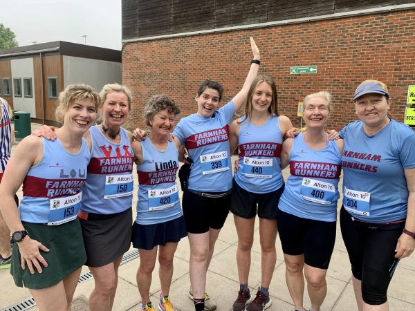 Farnham Runners ladies celebrate after completing the 2023 Alton 10