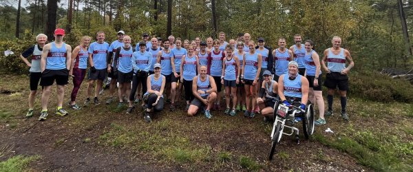Farnham Runners group before the 2023 SXCL cross-country near Silchester